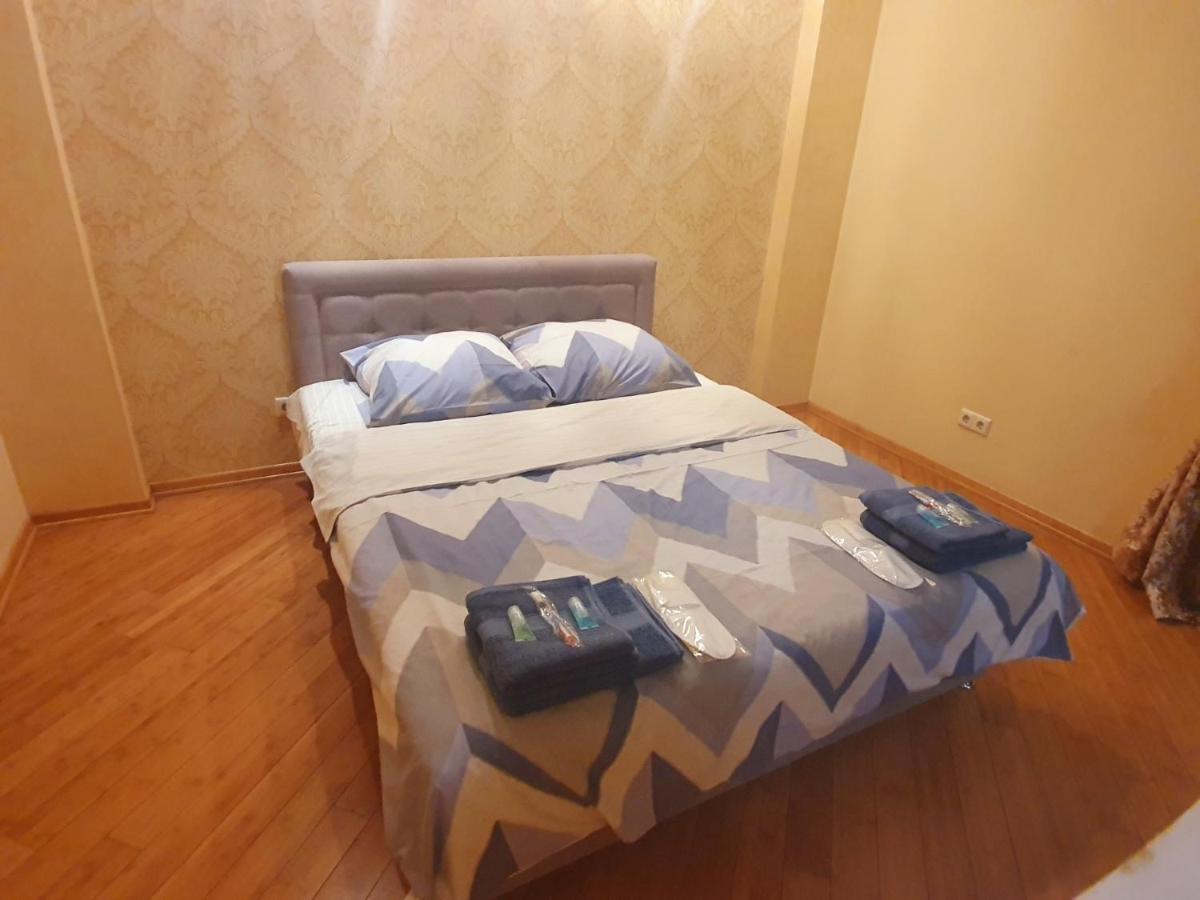 1-Комнатная Квартира Вип Уровня Посуточно В Ужгороде. Ул.И.Франка. Ngoại thất bức ảnh